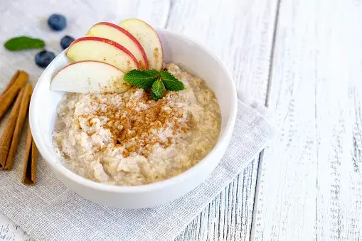 Oatmeal: healthiest breakfast
