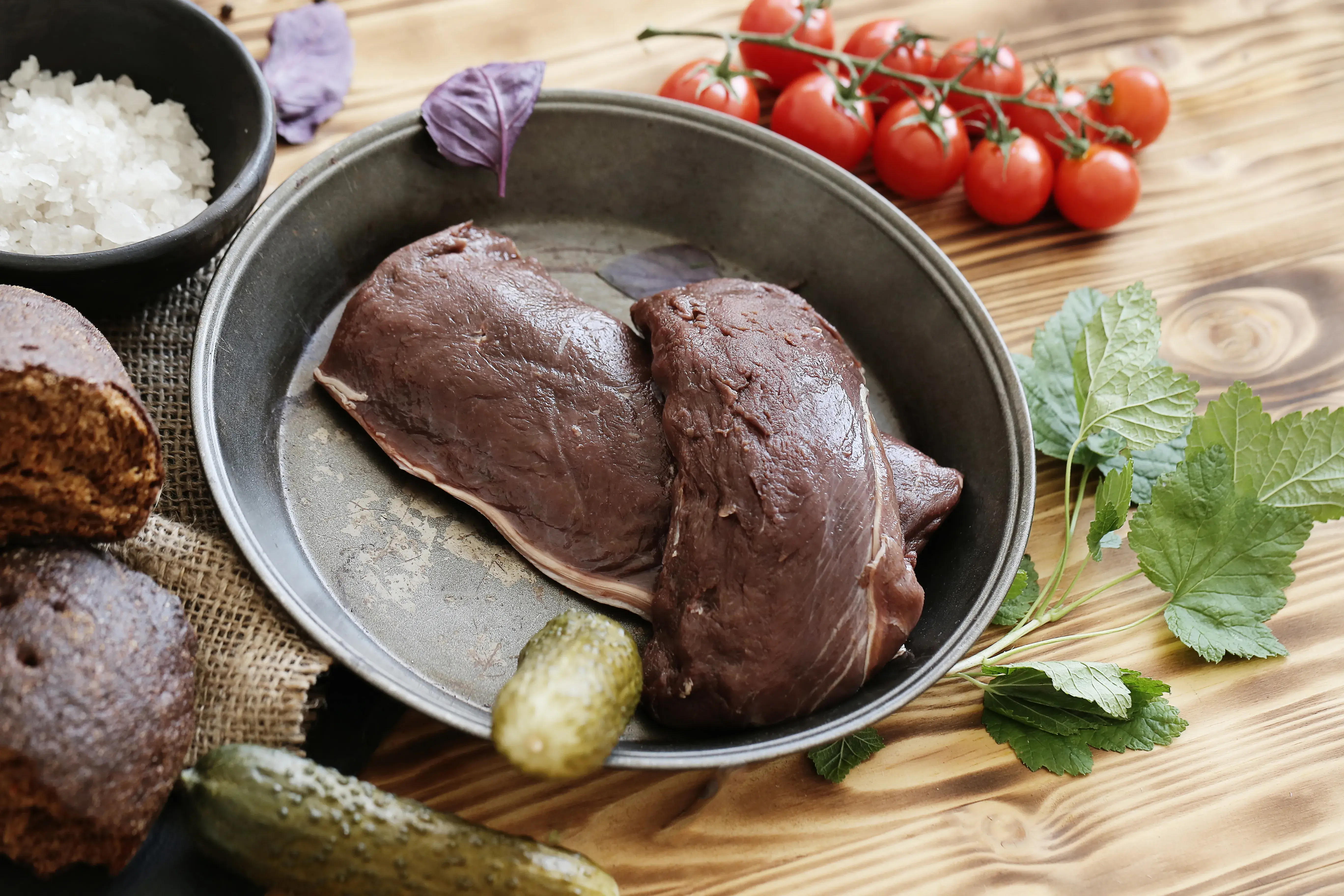 Animal liver and organ meat