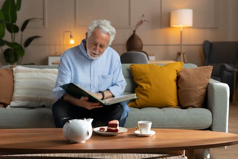 Doctors Say This Is the First Thing Senio...