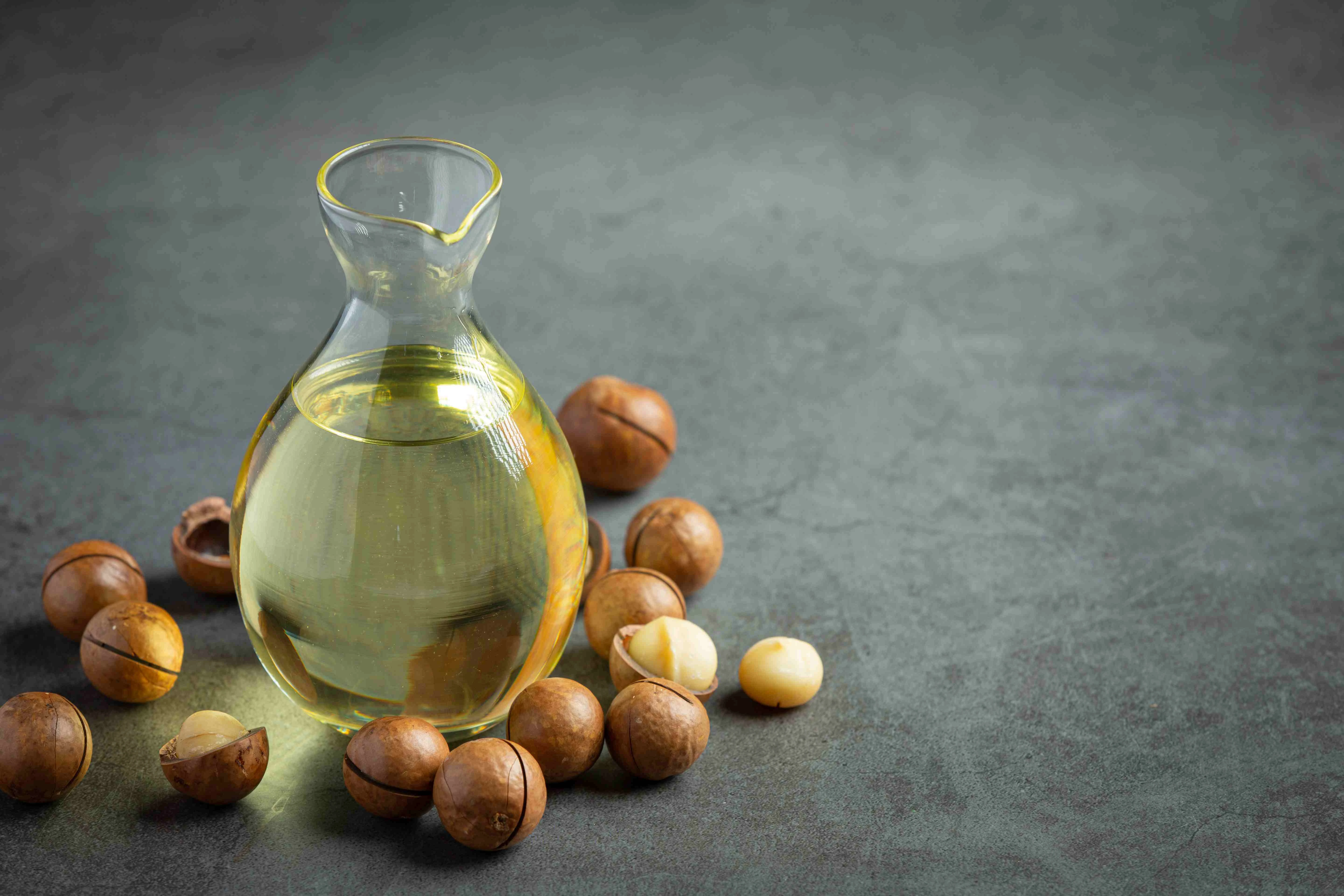 Castor Oil in Hindi