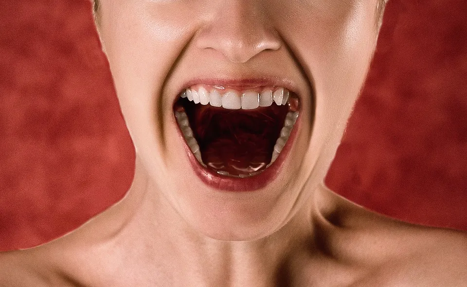 Reasons Why Tooth Discoloration Takes Place & Effective T...