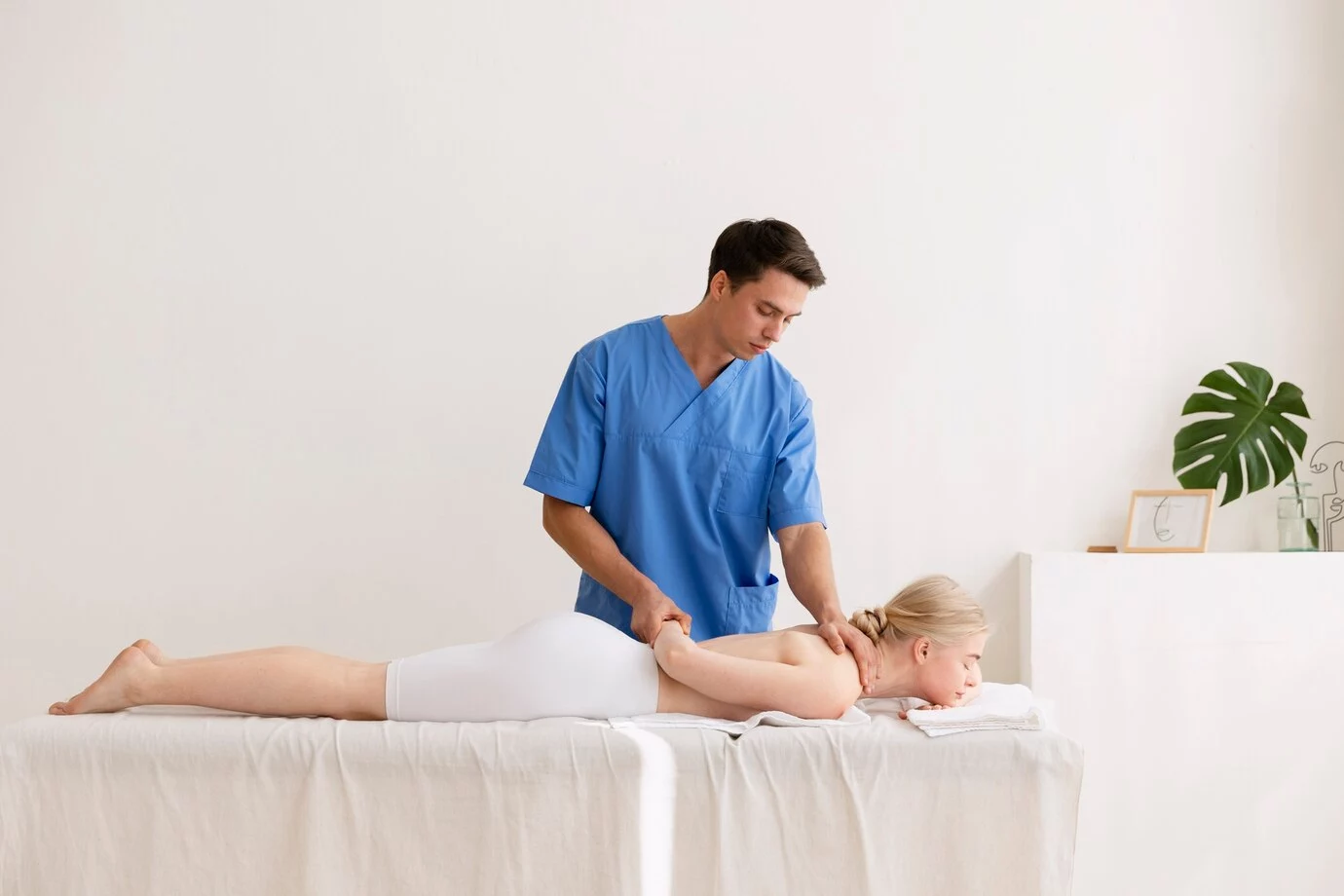 Swedish Vs Deep Tissue Massage - Which is Best For You?