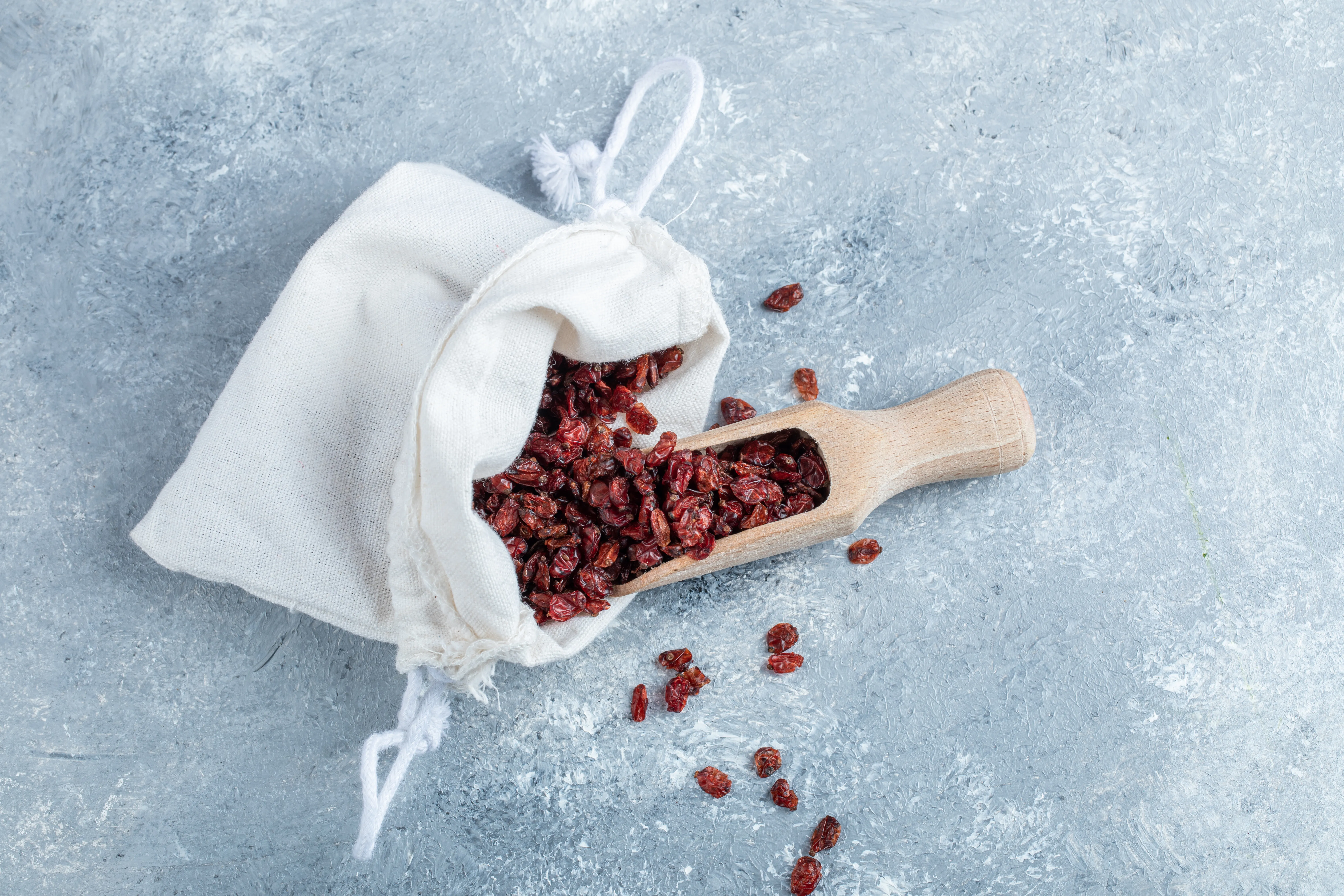 The Ultimate Guide to Dried Cranberries: Benefits, Uses, Side Effects