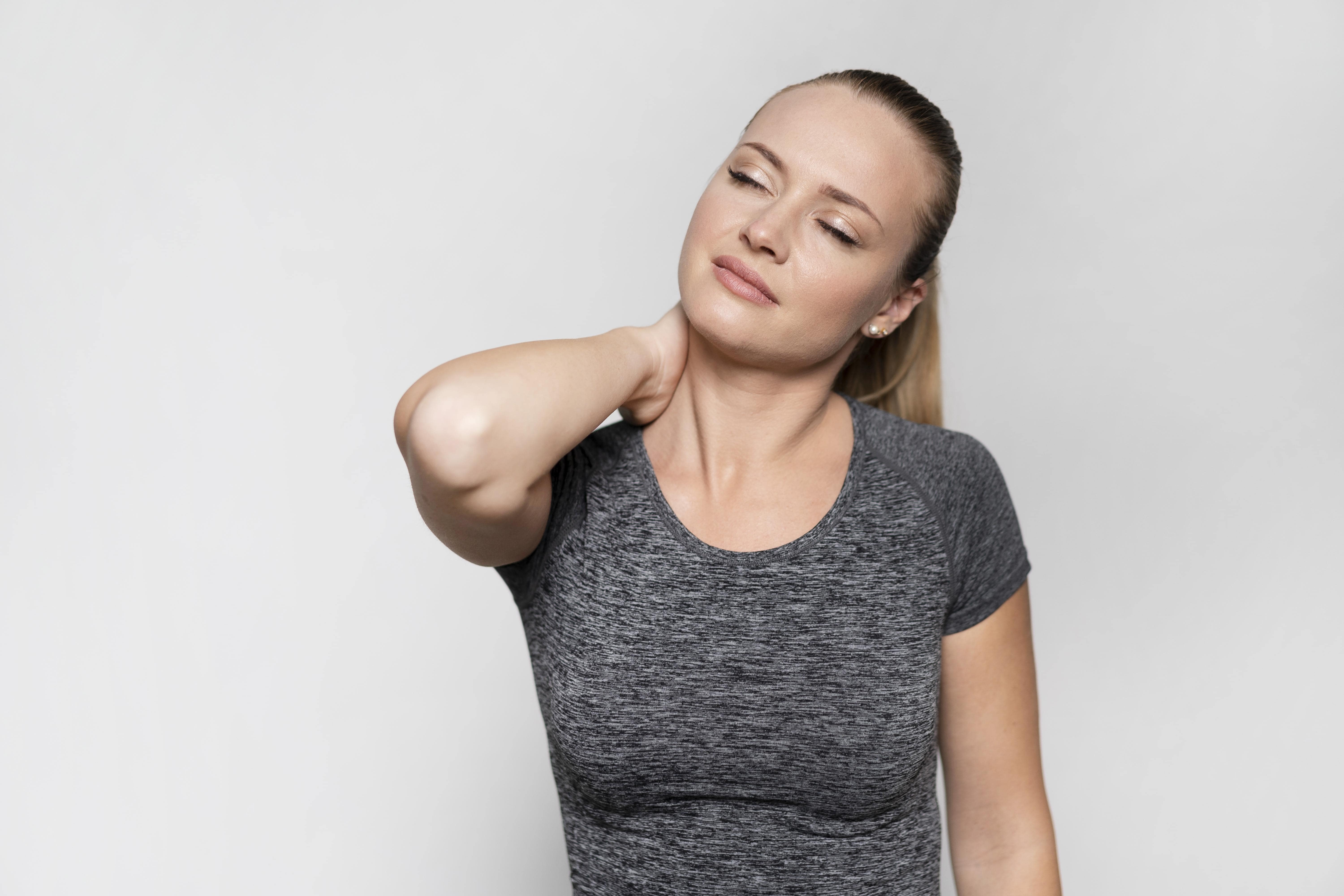 Neck pull stretches - Neck stretches for a pinched nerve