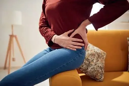 Top 8 Causes of Hip Pain That Radiates Down The Leg